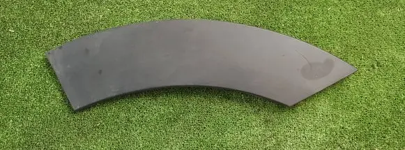 Rear door trim (molding)
