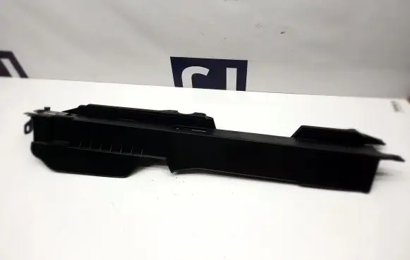 Mercedes-Benz ML W164 Other trunk/boot trim element A1646800131 1646800131