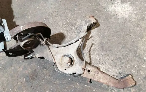 Volkswagen Multivan T5 Rear wheel hub 