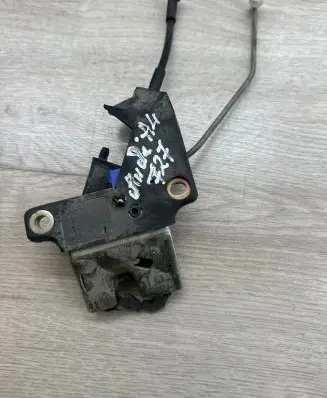 Audi A4 S4 B6 8E 8H Tailgate/trunk/boot lock/catch/latch 8E5827505B