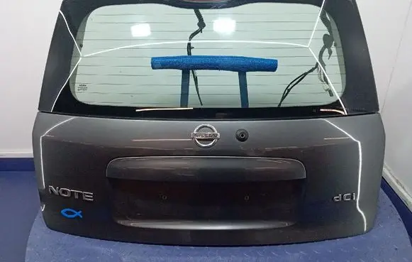 Nissan Note (E11) Tailgate/trunk/boot lid 