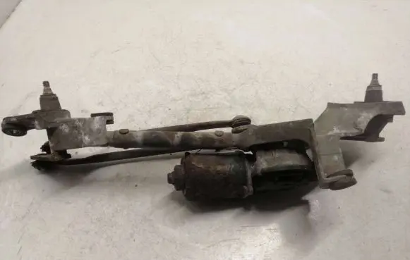 Mazda Premacy Front wiper linkage and motor
