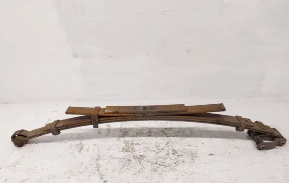 Toyota Hilux VIII Rear leaf spring 