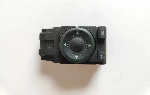 Volkswagen PASSAT B5 Wing mirror switch 3B1959565