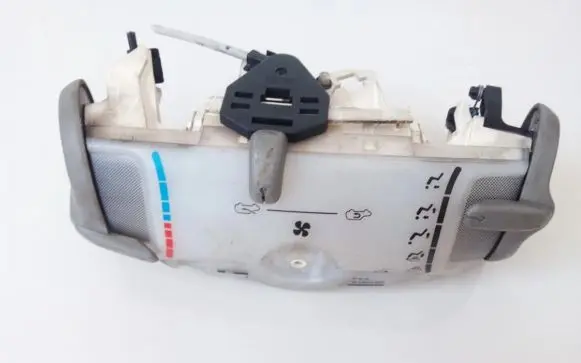 Toyota Aygo AB10 Climate control unit 559000h020