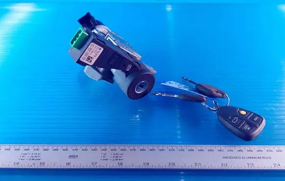 Volvo XC90 Ignition lock 8626324 16184 73760