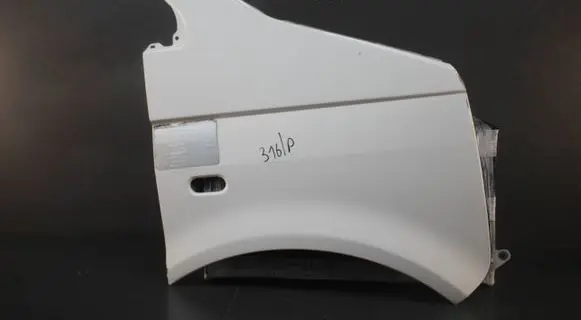 Volkswagen Transporter - Caravelle T5 Fender mounting bracket 