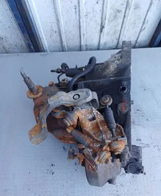 Peugeot 807 Manual 5 speed gearbox 20LM01
