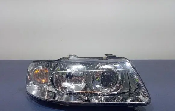 Audi A3 S3 8L Headlight/headlamp 20A117
