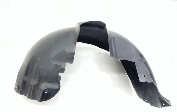 Front wheel arch liner splash guards