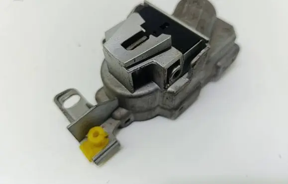 Volvo V50 Steering wheel lock P30741403