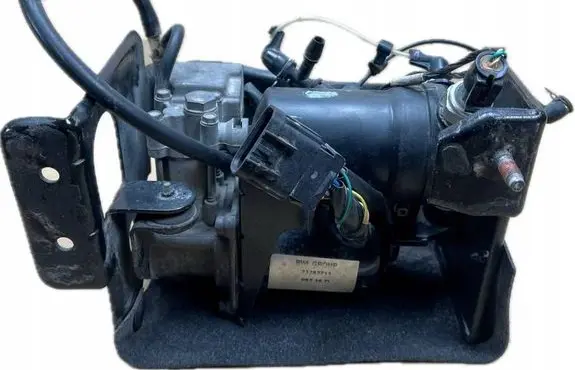 Cadillac Escalade IV Air suspension compressor 23282711