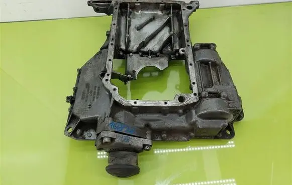 Audi A8 S8 D2 4D Oil sump 059103603C