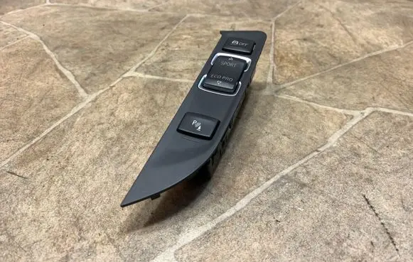 BMW 4 F36 Gran coupe Parking (PDC) sensor switch 9252921