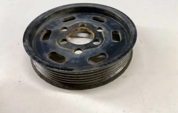 Volkswagen Bora Power steering pump pulley 038145255A