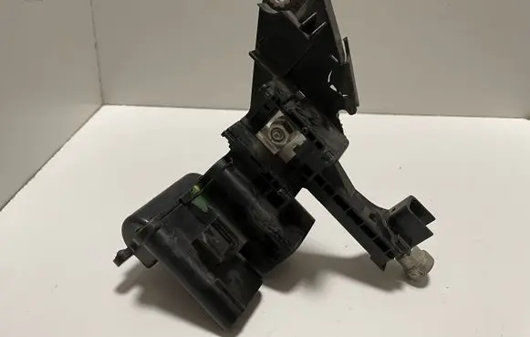 BMW 3 F30 F35 F31 Current control relay 9225017