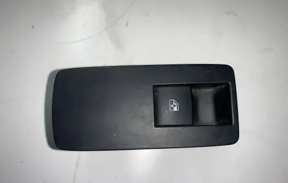 Opel Insignia A Electric window control switch 13222231