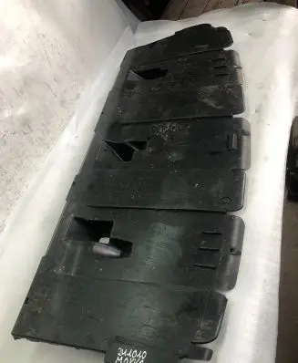 Opel Mokka B Front bumper skid plate/under tray 9835290080