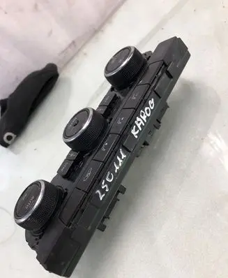 Skoda Karoq Climate control unit 5HB013725