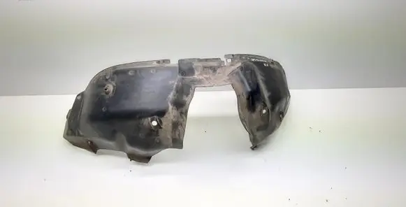 Rear arch fender liner splash guards