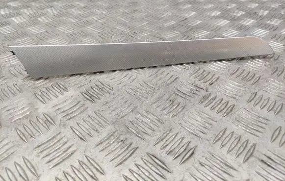Audi A4 S4 B8 8K Front door trim bar 8K0867409