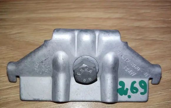 BMW 4 F32 F33 Battery bracket 7612860 61217612860