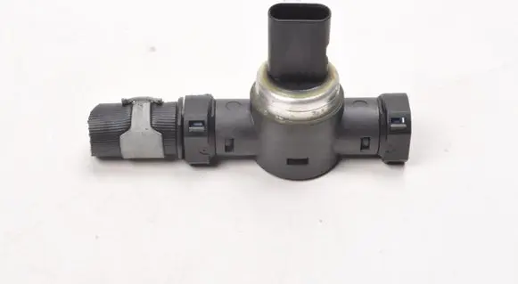Volvo V40 Fuel pressure sensor 31432653