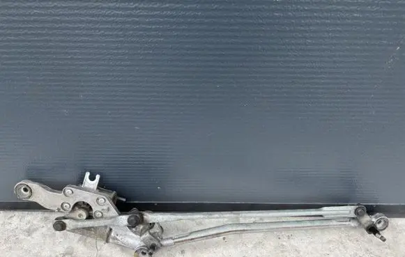 Porsche Panamera (970) Front wiper linkage and motor 97062410502 970624105