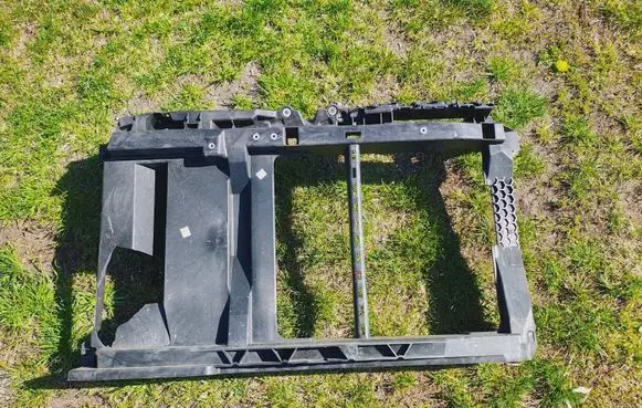 Peugeot 208 II Radiator support slam panel 9823719380