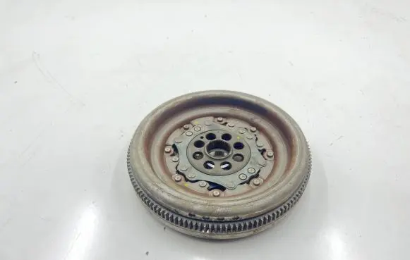 Volkswagen Golf VII Flywheel