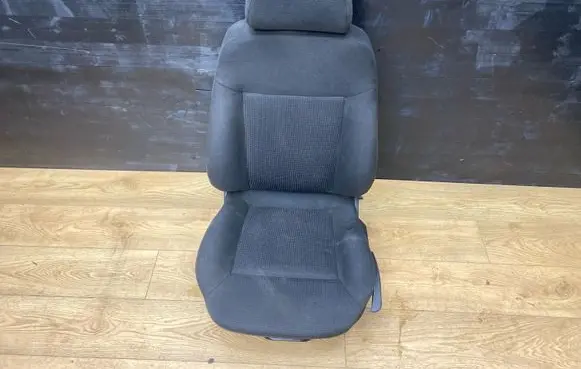 Opel Astra H Front driver seat 