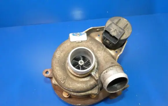 Land Rover Discovery 3 - LR3 Turbo 4H2Q-6K682-CF 53049700039 500815740