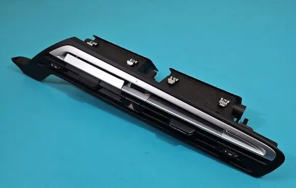 Dash center air vent grill