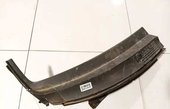 Wiper trim