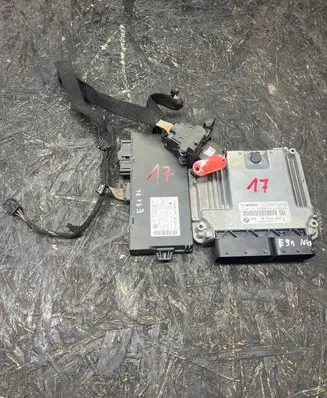 BMW 3 E90 E91 Engine ECU kit and lock set 8512047 0281017520