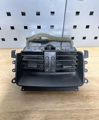 BMW 3 E92 E93 Rear air vent grill 7129556 64226932023 6932024