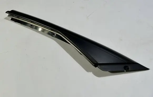 Chevrolet Corvette C6 (A) pillar trim 15928200