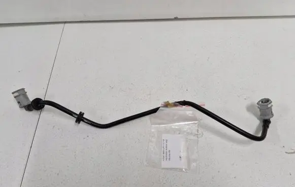 Fiat 500X Fuel line pipe
