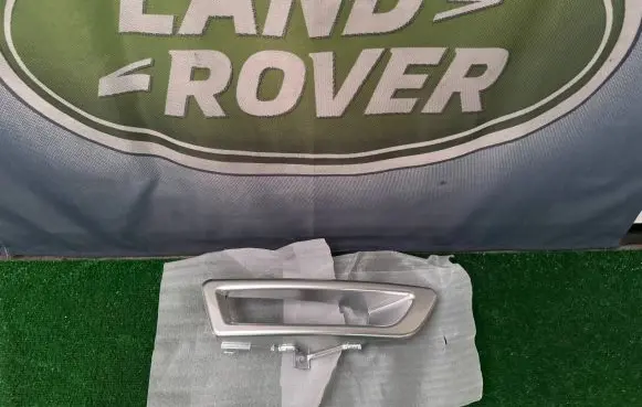 Land Rover Discovery Sport Front fog light trim/grill FK7215A299B LR066138