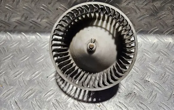 Toyota Corolla E90 Heater fan/blower 1940000350