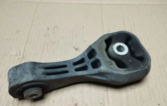 Honda Jazz Engine mount bracket