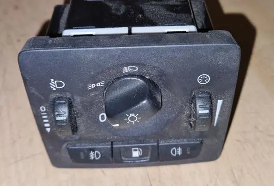 Volvo V50 Light switch 30739300