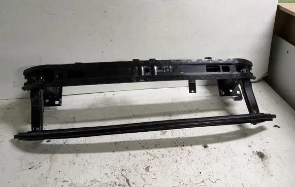Volkswagen PASSAT B8 Front bumper support beam 