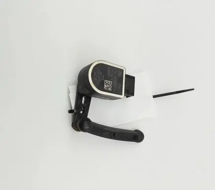 BMW X2 F39 Rear air suspension level height sensor 6870000