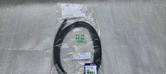 Volvo XC40 Sunroof sealing rubber 30747169