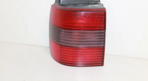 Volkswagen PASSAT B4 Rear/tail lights 3A9945257