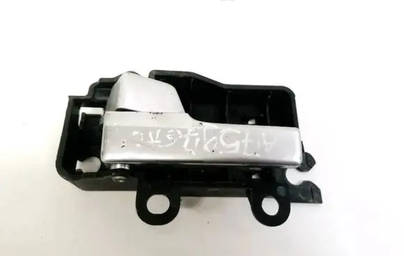 Rear door interior handle