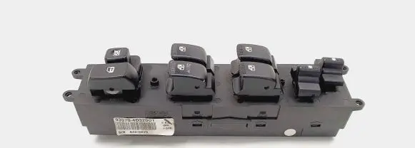 KIA Carnival Electric window control switch 935704D3200T B6670074