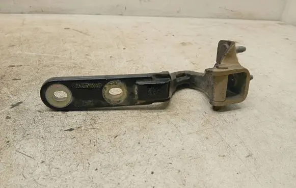 Mercedes-Benz GL X166 Tailgate/trunk/boot hinge A1667400237