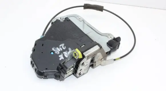 Lexus CT 200H Coupe door lock (next to the handle) 